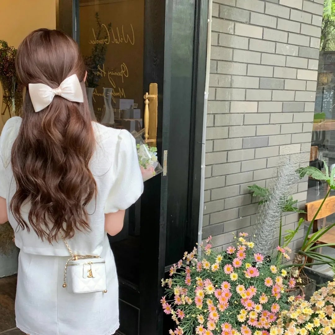 爱在初春惊变时